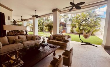 CASA VENTA ROYAL PACIFIC