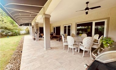 CASA VENTA ROYAL PACIFIC