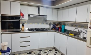 SE VENDE HERMOSA CASA AMPLIA ALGARRA II ZIPAQUIRA