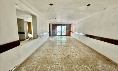 Local comercial para estrenar frente a Mc Donalds