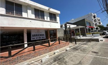 Arriendo de casa comercial frente a Mc Donald’s Santa Marta