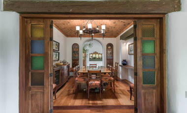 Casa campestre con pesebreras en arriendo o venta – 28.237 m²