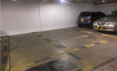 SE VENDE O ARRIENDA OFICINA CON UBICACIÓN CENTRAL, SANTA MARTA