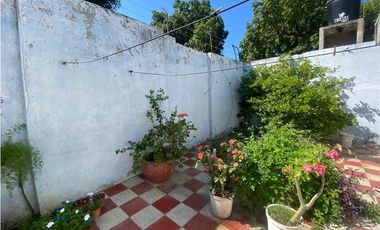 SE VENDE AMPLIA CASA FAMILIAR SECTOR JARDIN, SANTA MARTA