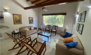 SE VENDE AMPLIA CASA FAMILIAR SECTOR JARDIN, SANTA MARTA