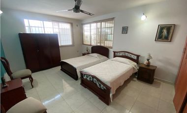 SE VENDE AMPLIA CASA FAMILIAR SECTOR JARDIN, SANTA MARTA