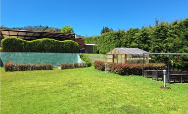 SE VENDE O PERMUTA CASA CAMPESTRE EN LA CALERA POR PEREIRA
