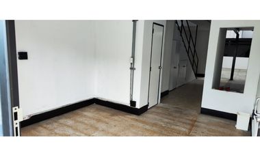 SE VENDE BODEGA EN MEDELLIN