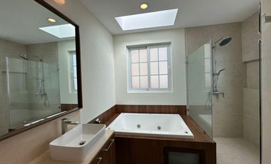 RENTA DE CASA EN RESIDENCIAL PORTOFINO METEPEC