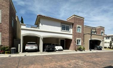 RENTA DE CASA EN RESIDENCIAL PORTOFINO METEPEC