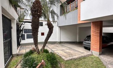 VENTA DEPARTAMENTO C/AMPLIA TERRAZA EN 2DO NIVEL, EL DERBY