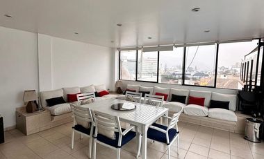 VENTA DEPARTAMENTO C/AMPLIA TERRAZA EN 2DO NIVEL, EL DERBY