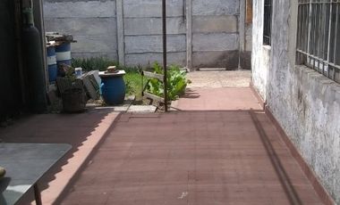 Casa con Departamento en venta en Quilmes Oeste