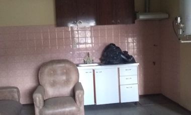 Casa con Departamento en venta en Quilmes Oeste