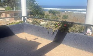 Camino a Punta de Lobos/Comuina de Pichilemu - Casa - Venta