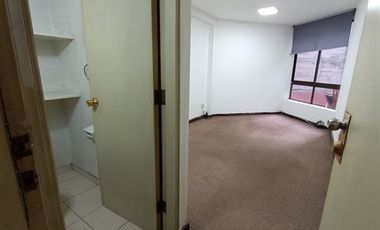 Oficina en Venta en DIAGONAL PARAGUAY / METRO SANTA LUCIA