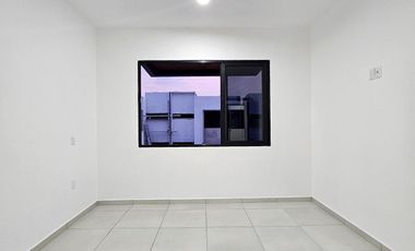 CASA DE 2 PLANTAS, 3 RECÁMARAS, 3 BAÑOS, COCHERA PARA 2 AUTOS