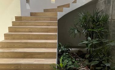 Renta casa para oficinas. Santa Cruz Buenavista. Camino Real y Blvd Atlixco