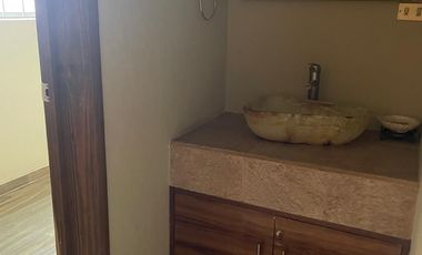 Renta casa para oficinas. Santa Cruz Buenavista. Camino Real y Blvd Atlixco