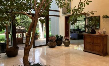 Casa en Club Bosques Santa Fe.