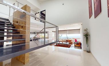 VENTA DE CASA EN PEDREGAL DE ECHEGARAY