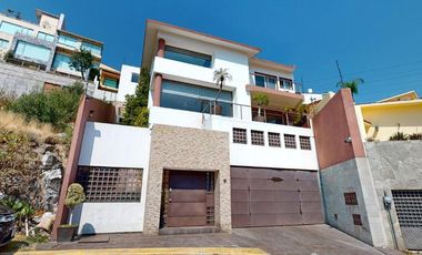 VENTA DE CASA EN PEDREGAL DE ECHEGARAY