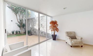 VENTA DE CASA EN PEDREGAL DE ECHEGARAY