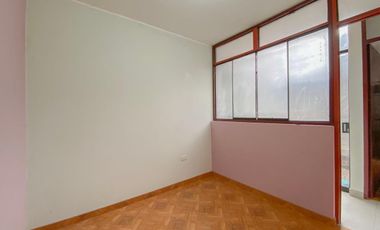 Venta De Casa En Urb. Alameda De Lima Norte I, Distrito De Santa Rosa, Lima