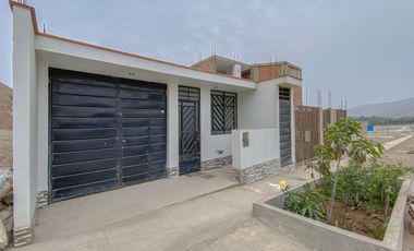 Venta De Casa En Urb. Alameda De Lima Norte I, Distrito De Santa Rosa, Lima
