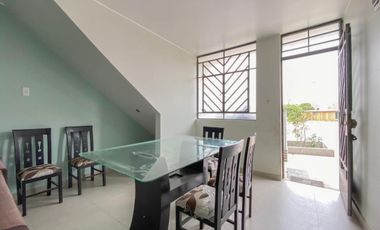 Venta De Casa En Urb. Alameda De Lima Norte I, Distrito De Santa Rosa, Lima