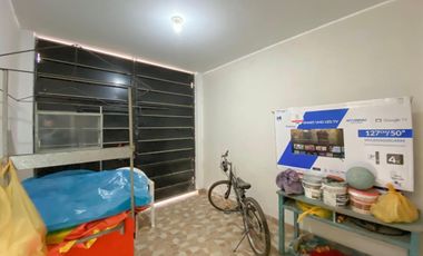Venta De Casa En Urb. Alameda De Lima Norte I, Distrito De Santa Rosa, Lima