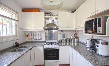 Casa de 4 dormitorios en el Bajo de San Isidro Obarrio  al 1000