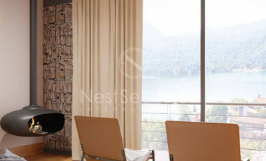 CASA EN VENTA CON VISTA AL LAGO EN VALLE DE BRAVO