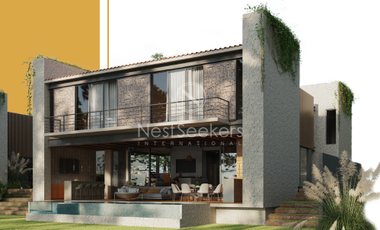 CASA EN VENTA CON VISTA AL LAGO EN VALLE DE BRAVO