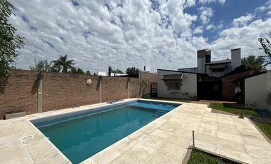 Venta casaquinta Sauce Viejo