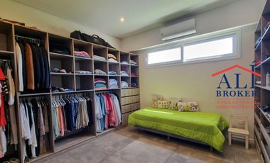 EXCELENTE CASA EN ALTOS DE CAMPO GRANDE