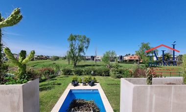 EXCELENTE CASA EN ALTOS DE CAMPO GRANDE