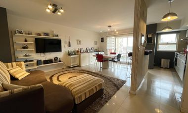 Departamento tres ambientes en venta
