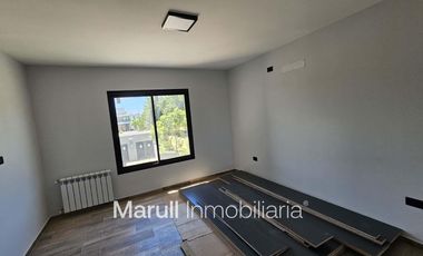 Duplex en venta 3 dormitorios La Calandria