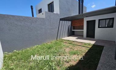 Duplex en venta 3 dormitorios La Calandria