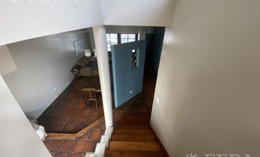 Venta casa 5 ambientes con cochera en Wilde