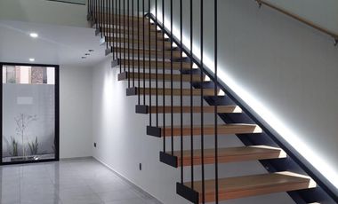 CASA EN VENTA EN COTO ARGENTA ZAPOPAN
