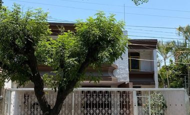 CASA EN VENTA RESIDENCIAL REVOLUCIÓN