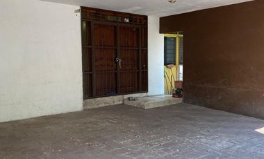 CASA EN VENTA RESIDENCIAL REVOLUCIÓN