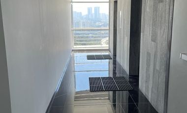 Oficina en Venta en Dolmen Center en Bosque Real,  Huixquilucan