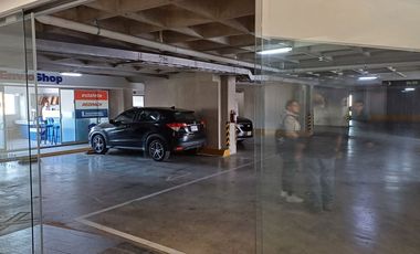 Oficina en Venta en Dolmen Center en Bosque Real,  Huixquilucan