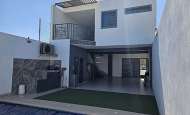Bonita Casa / Terraza con Alberca