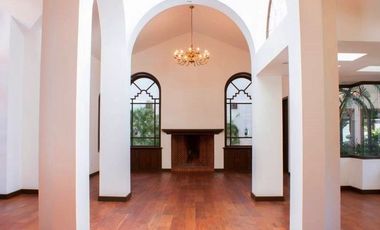 Casa de Lujo Alberca una Sola Planta  Colinas