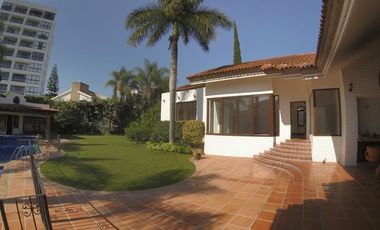 Casa de Lujo Alberca una Sola Planta  Colinas