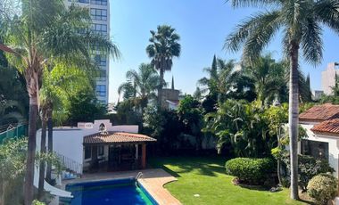 Casa de Lujo Alberca una Sola Planta  Colinas